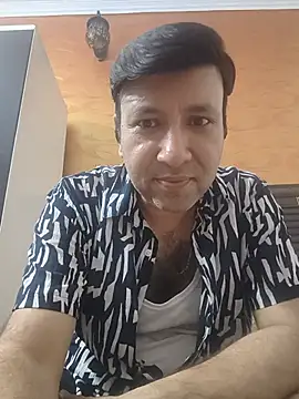 Snapshot of innocentboy1987 chatting on 07/18/26, 04:22 innocentboy1987 online show from 07/18/26, 04:22