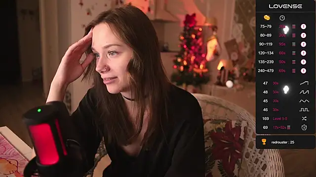 Snapshot of alexa_feels_ chatting on 12/13/25, 07:53 alexa feels online show from 12/13/25, 07:53