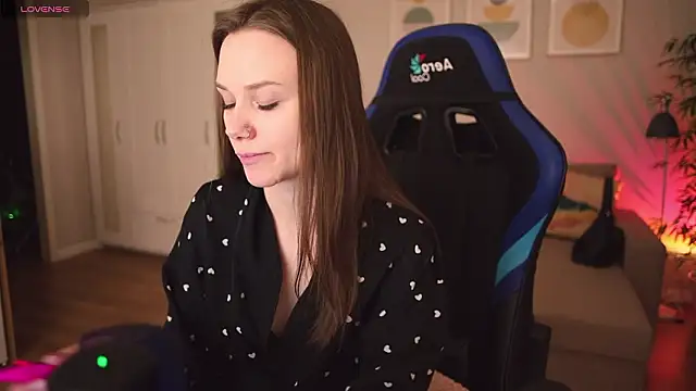 alexa feels  online show from 02/27/26, 04:18