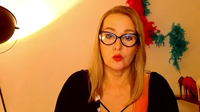 leaxSTAR online show from 03/18/25, 05:53