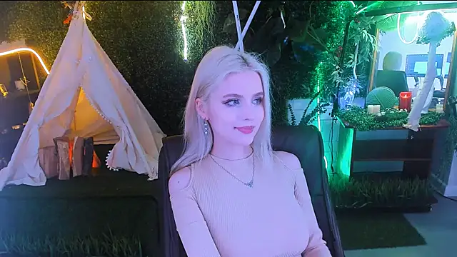 LeonaStane online show from 03/22/25, 12:39