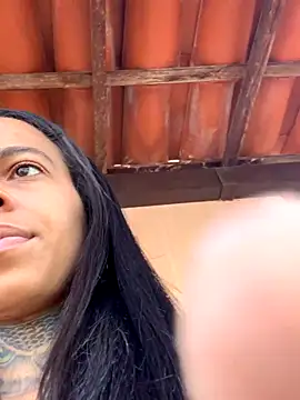 Snapshot of casalshowtime2 chatting on 10/26/25, 10:32 casalshowtime2 online show from 10/26/25, 10:32