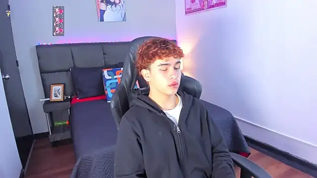 Aiiden 15 online show from 01/06/26, 01:48