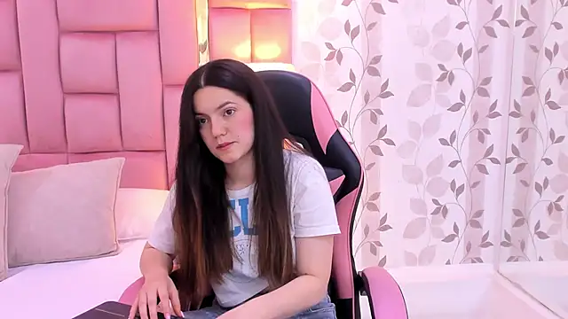 ArianaFranco online show from 12/13/25, 09:53