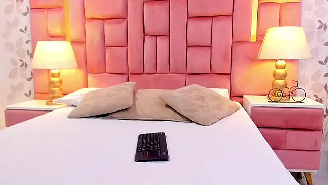 ArianaFranco online show from 04/13/26, 02:00