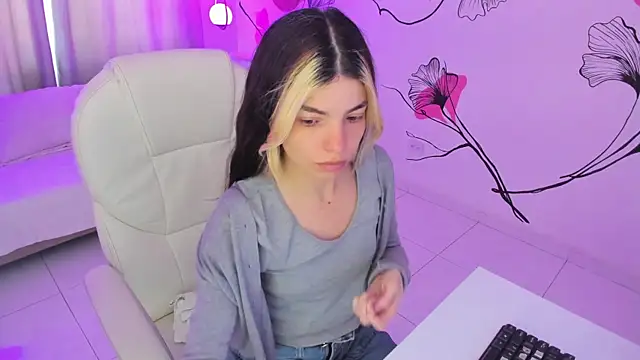 Isabela Fiorelli online show from 11/27/25, 01:24