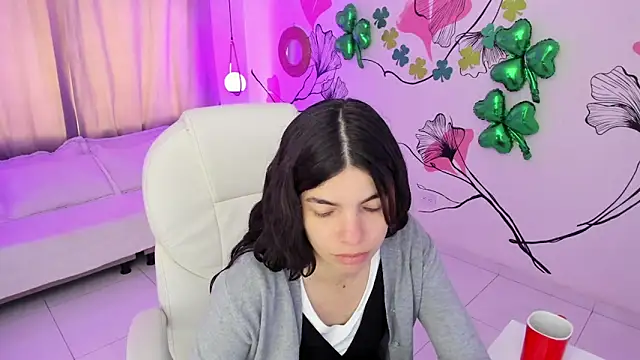 Isabela Fiorelli online show from 03/28/26, 01:22