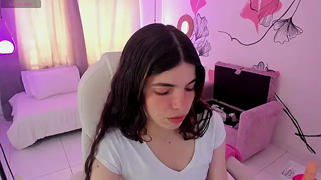 Isabela Fiorelli online show from 05/11/26, 02:45