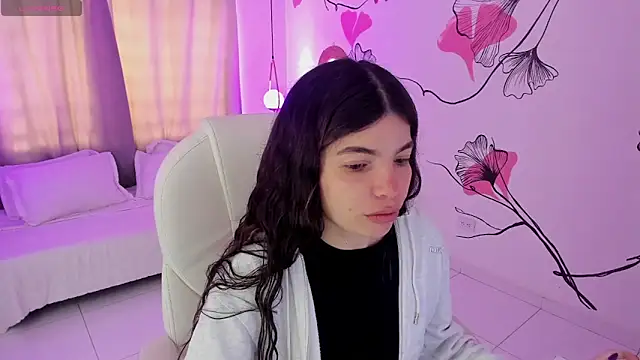 Isabela Fiorelli online show from 05/14/26, 01:29