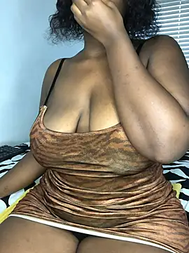 Snapshot of Montana-12 chatting on 03/18/25, 08:47 Montana-12 online show from 03/18/25, 08:47