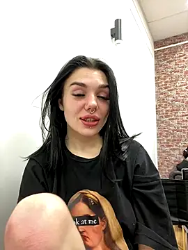 MaeveMoon online show from 09/20/25, 04:35