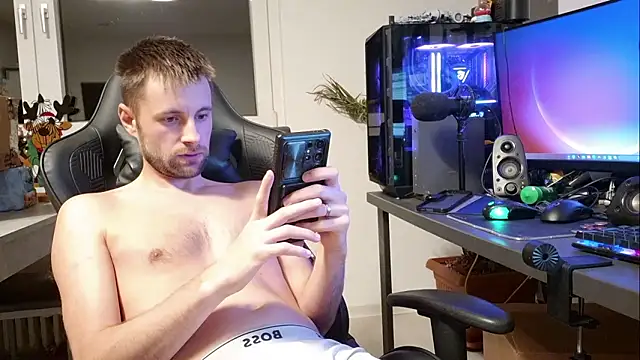 ademandjulia online show from 01/15/26, 08:56