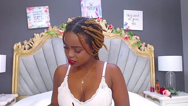 LindaBird online show from 03/20/25, 01:35