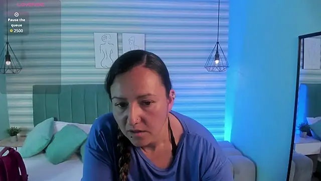 Snapshot of abby_apple chatting on 10/15/25, 01:55 abby apple online show from 10/15/25, 01:55