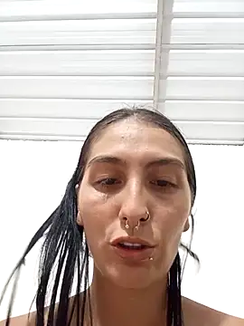 single mother indecent online show from 11/17/25, 04:13