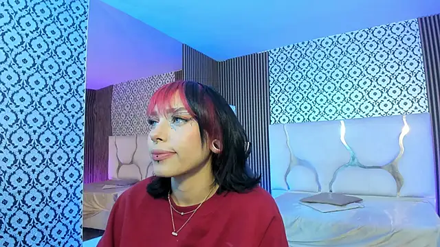 Issa tay1 online show from 04/15/26, 03:24