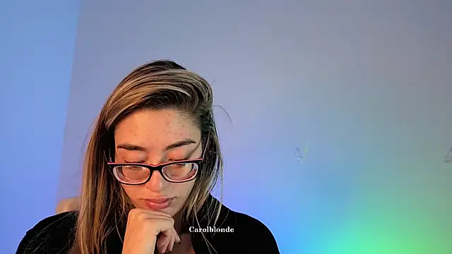 Snapshot of Carolblonde chatting on 06/22/26, 03:25 Carolblonde online show from 06/22/26, 03:25