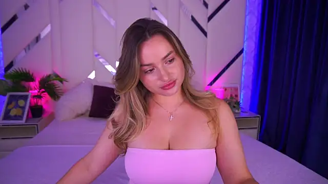 Snapshot of LindsieGreyy chatting on 09/29/25, 06:18 LindsieGreyy online show from 09/29/25, 06:18