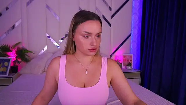 Snapshot of LindsieGreyy chatting on 10/14/25, 07:20 LindsieGreyy online show from 10/14/25, 07:20