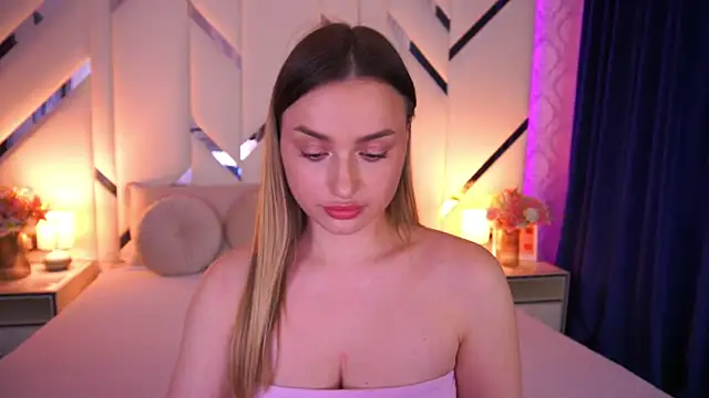 LindsieGreyy online show from 03/23/26, 02:10