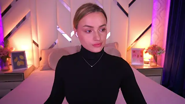 LindsieGreyy online show from 05/11/26, 06:30