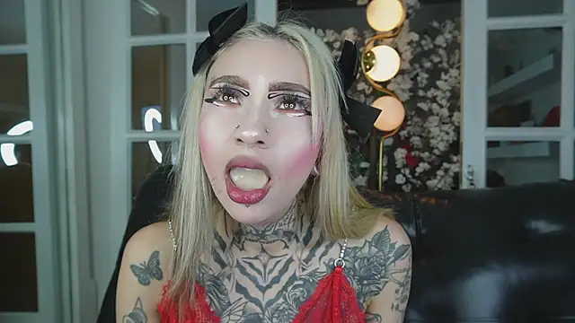 miss   angel online show from 02/03/26, 11:04