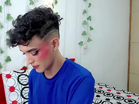 dominic 00 online show from 02/26/25, 08:44