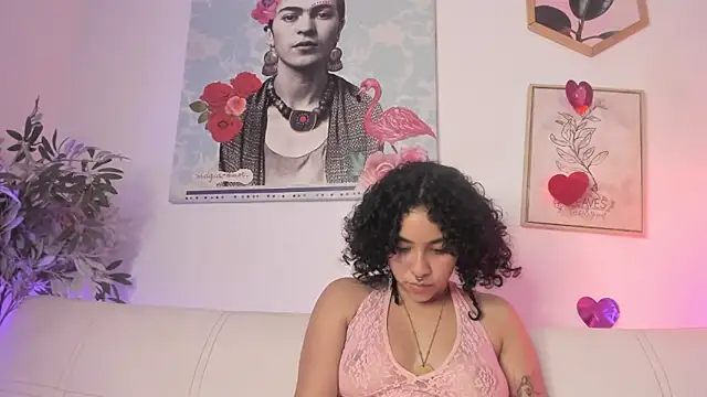 Dhalila  online show from 02/25/25, 07:42