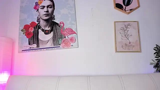 Dhalila  online show from 03/21/25, 05:32