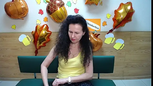 Miroslava Happi online show from 09/15/25, 07:30