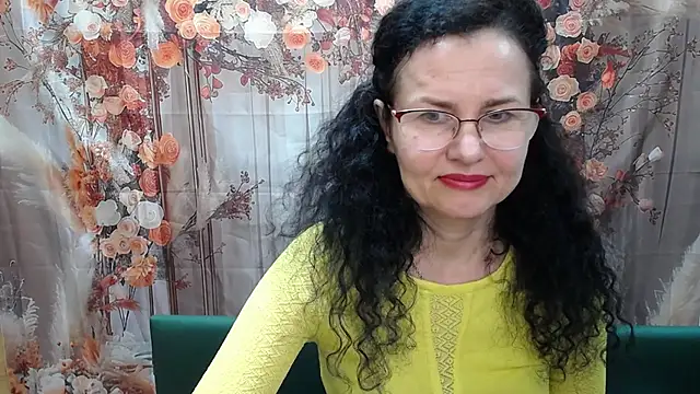 Miroslava Happi online show from 04/05/26, 05:26