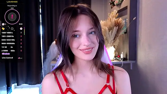 Hisoka akerley online show from 05/28/26, 04:21
