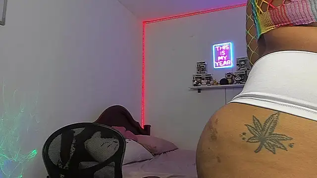 Annaa Brooks online show from 05/24/26, 10:59