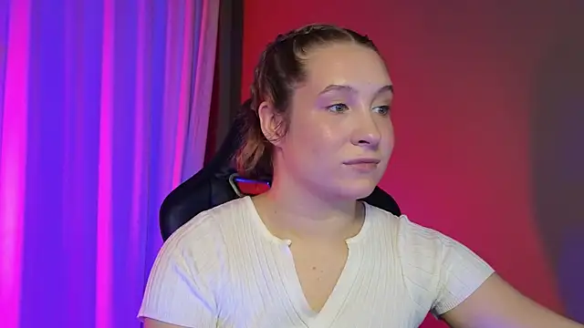 Saint Vicious online show from 10/16/25, 08:21