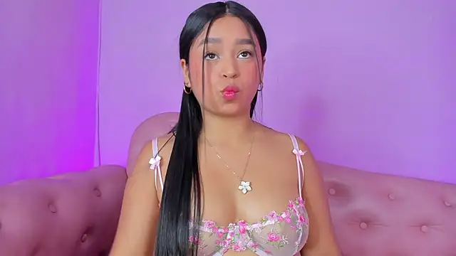 Snapshot of _JuliSweet_ chatting on 09/29/25, 01:05 JuliSweet online show from 09/29/25, 01:05