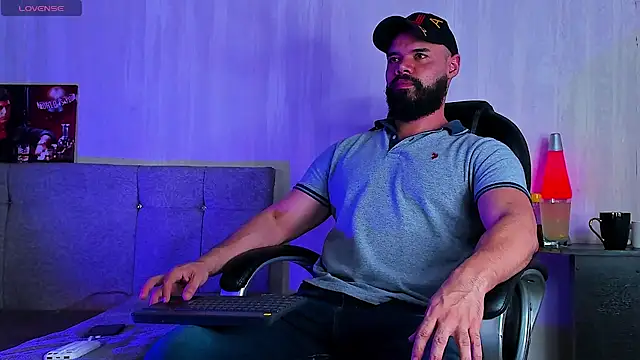 Luke Diaz7 online show from 03/18/26, 02:47