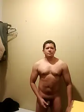 Snapshot of machoactivo1 chatting on 02/10/25, 08:53 machoactivo1 online show from 02/10/25, 08:53