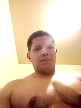 Snapshot of machoactivo1 chatting on 02/16/25, 09:26 machoactivo1 online show from 02/16/25, 09:26