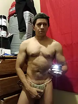 Snapshot of machoactivo1 chatting on 10/27/25, 08:24 machoactivo1 online show from 10/27/25, 08:24