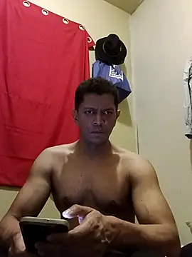 Snapshot of machoactivo1 chatting on 02/25/26, 05:39 machoactivo1 online show from 02/25/26, 05:39