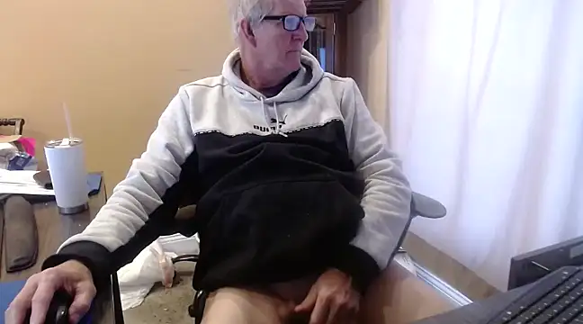 olderandwiser2 online show from 02/11/25, 05:40