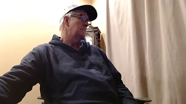 olderandwiser2 online show from 02/20/25, 02:51