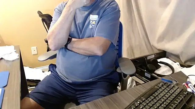 olderandwiser2 online show from 09/09/25, 04:23