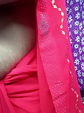 Snapshot of seetatiwari chatting on 02/20/25, 02:57 seetatiwari online show from 02/20/25, 02:57