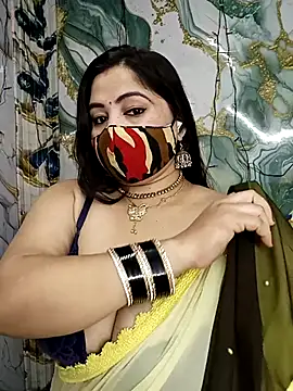 Snapshot of seetatiwari chatting on 10/23/25, 09:08 seetatiwari online show from 10/23/25, 09:08