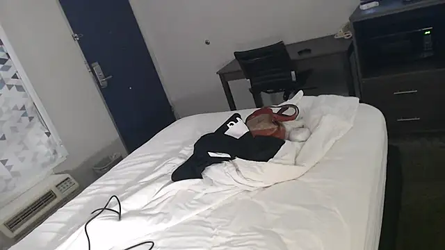 cassieeangelbby online show from 11/29/25, 07:22