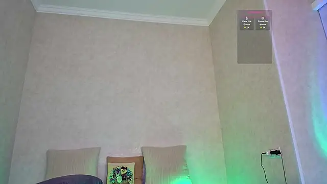 Roseaa online show from 03/14/26, 07:41