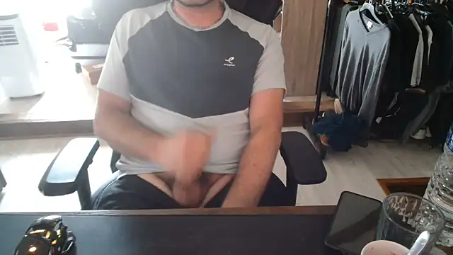Yoolooh online show from 06/29/26, 06:41