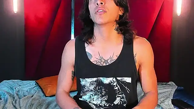 ParanoidTemptaion  online show from 02/25/25, 03:49