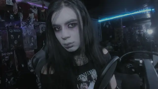 Snapshot of rotten_dreams chatting on 03/21/25, 10:17 rotten dreams online show from 03/21/25, 10:17